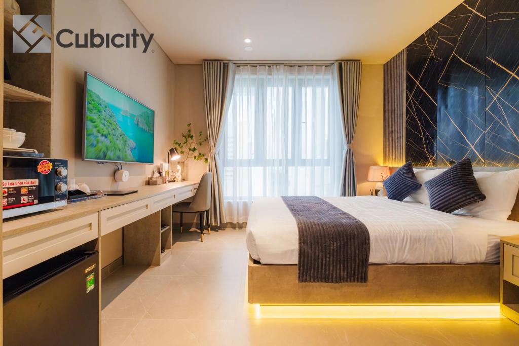 Cubicity Wall Street House