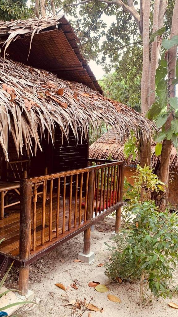 Bonus resort Room Type - Deluxe Bungalow