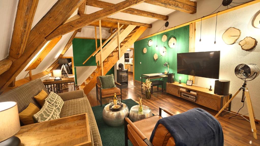Design - Green Loft Schwarzwald - 120 qm - Terrasse - Kamin - Ideal für Gruppen - Tap to explore photos