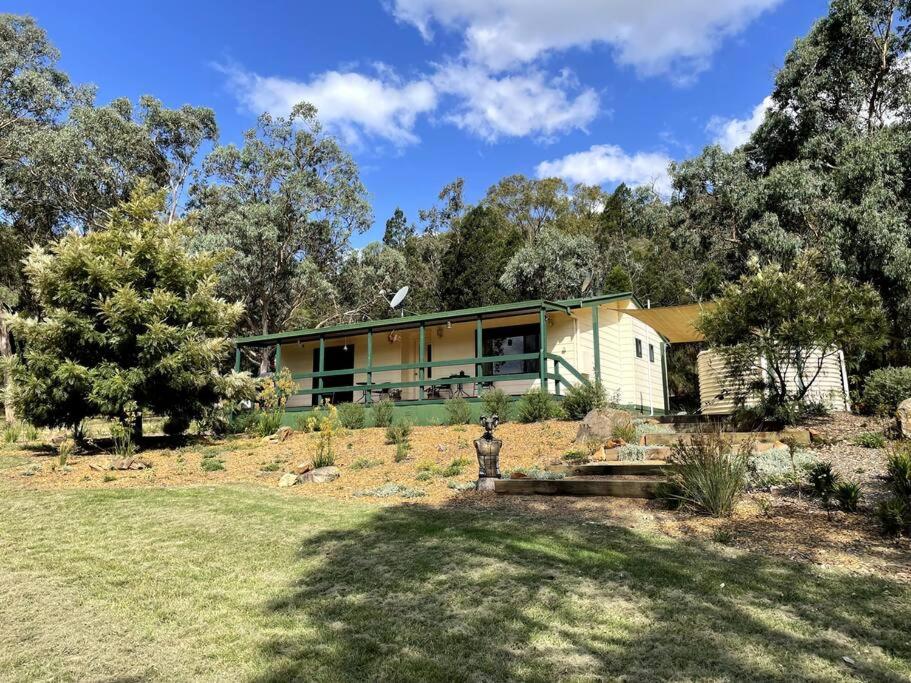 Green Tree Cottage rural serenity near town photo 4