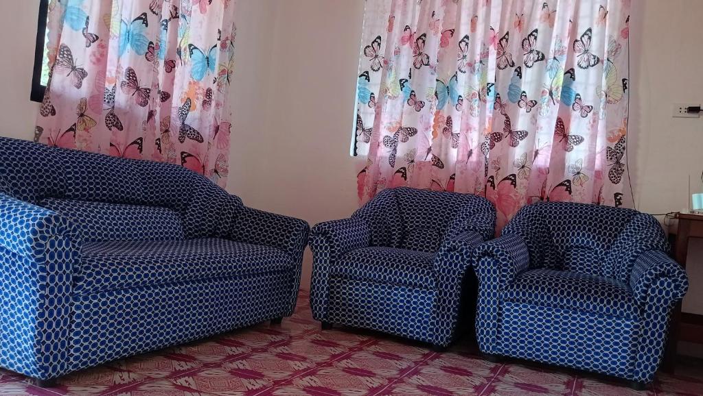 RM Homestay - Tap to explore photos