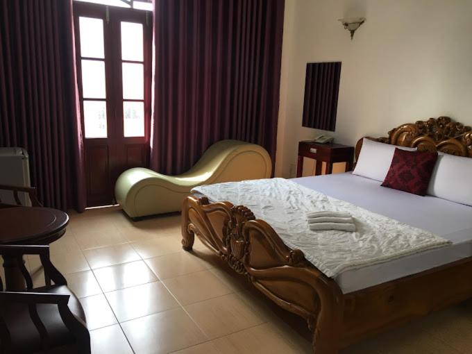 Khách Sạn Du Thuyền 1