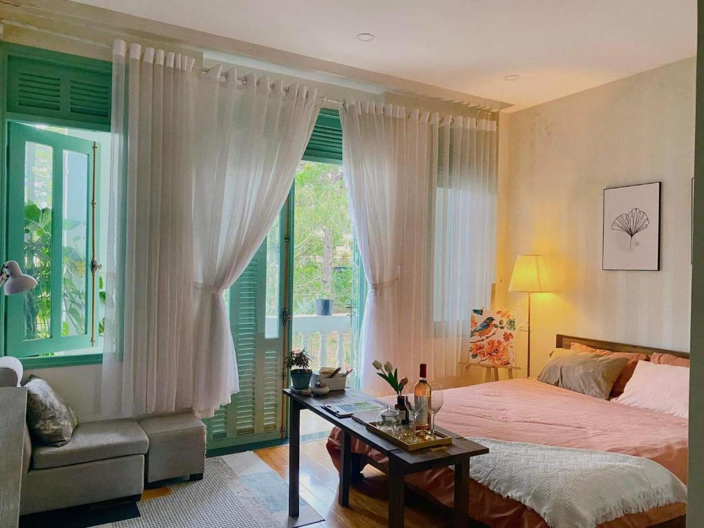 PINE TREE DALAT STUDIO APARTMENT Room Type - Deluxe Double Room