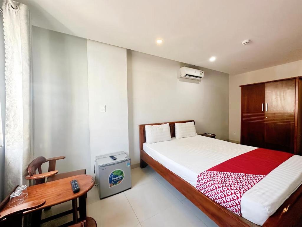 OYO 1201 Huy Hoang Hotel