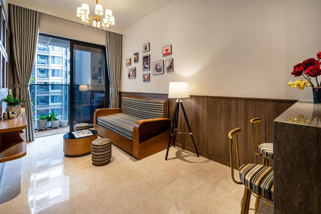 The MarQ - Enchanted Hideaway