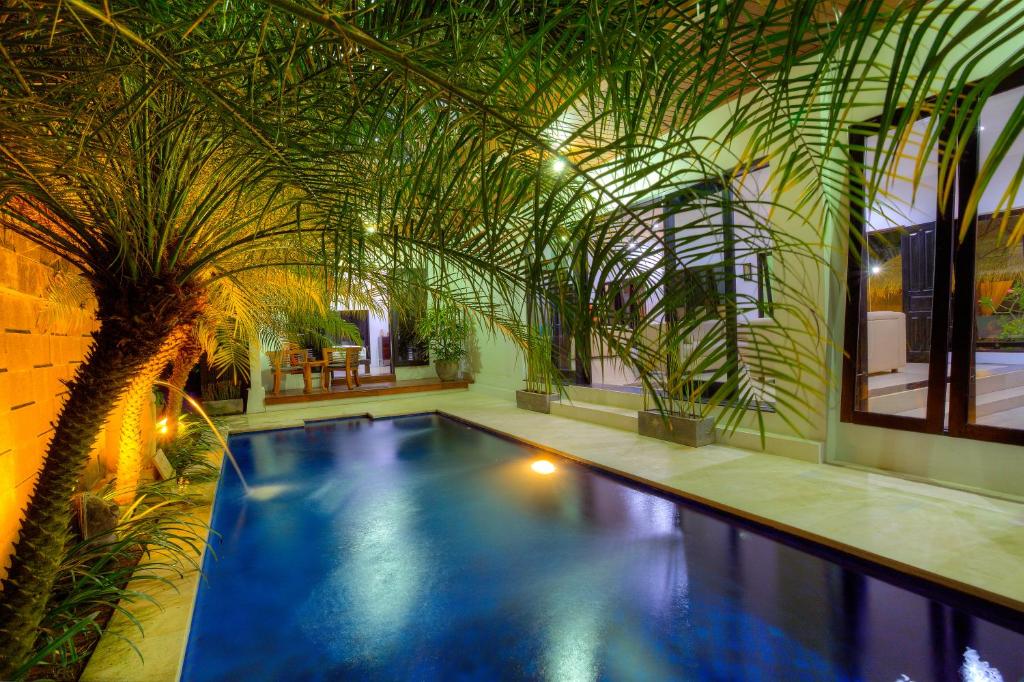 Kedis Bali Villa - Tap to explore photos