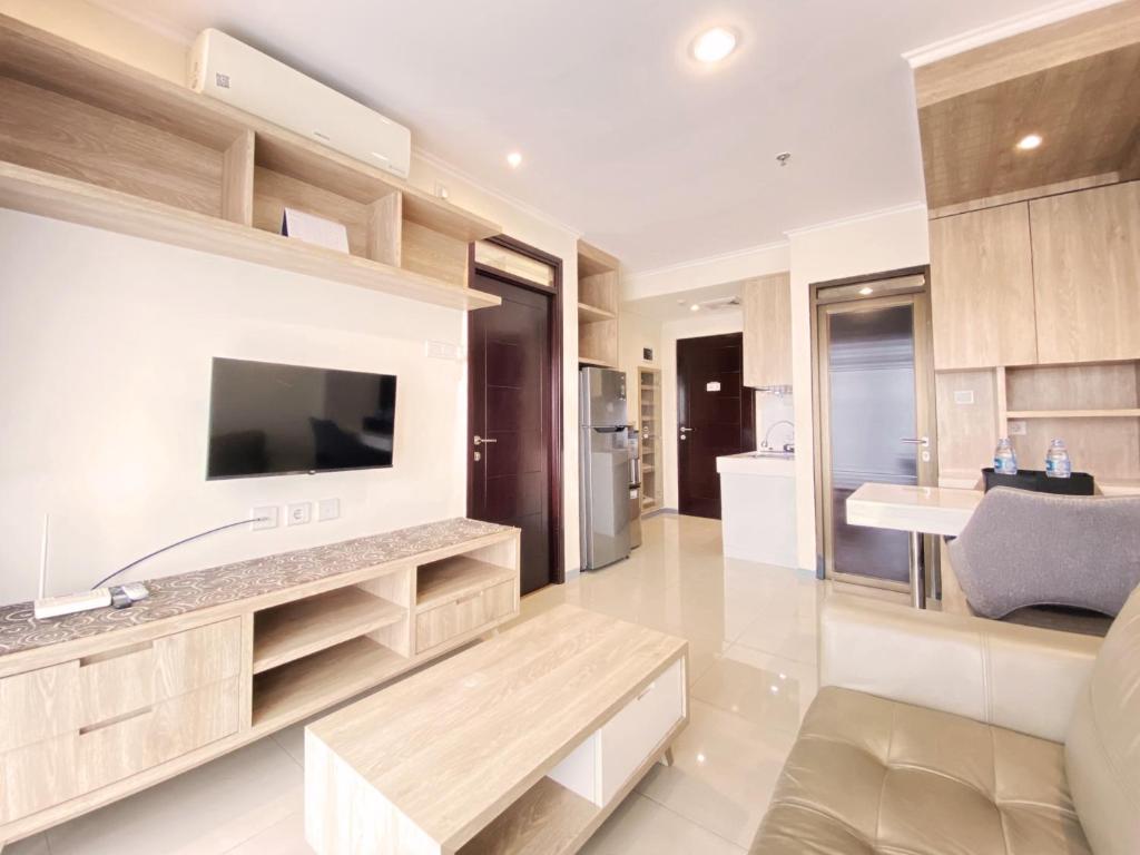 Comfort Designed 1BR Apartment at Gateway Pasteur By Travelio - Tap to explore photos