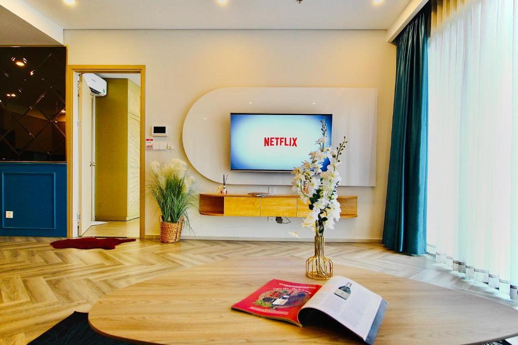Costal Calm Apartment - The Sóng Vũng Tàu, Gym & Pool, Yellow Sand Beach