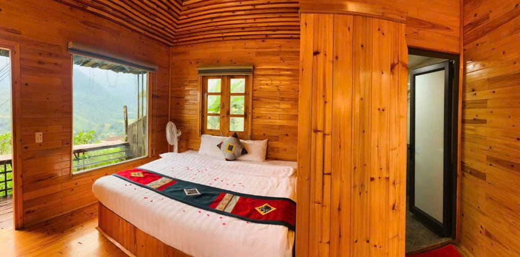 H'Mong Cat Cat Homestay - Tap to explore photos