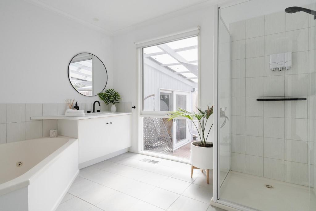 The Hideaway - Coastal Chic Living photo 1