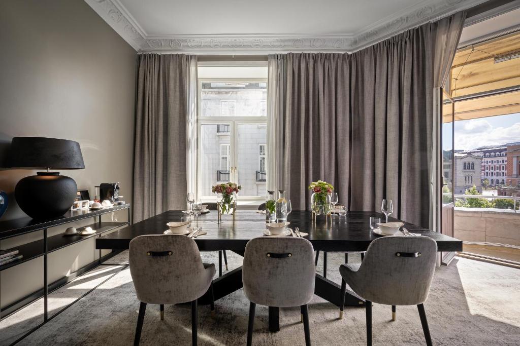 Karl Johan Hotel - Tap to explore photos