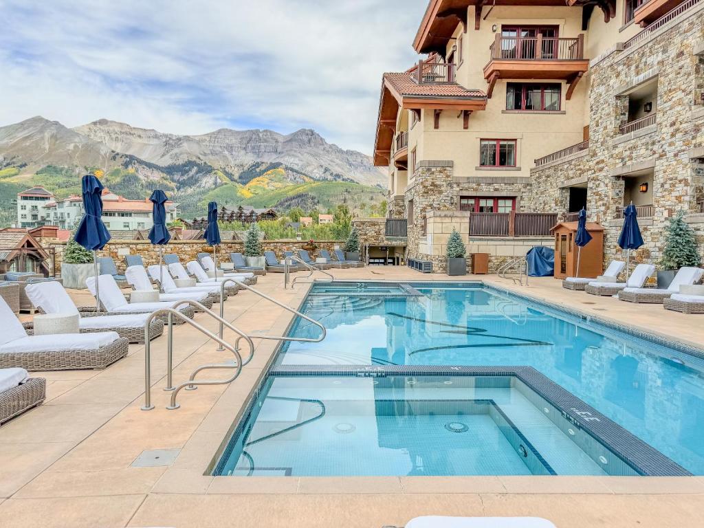 Forbes 5 Star Luxury Hotel - 1 Br Ski-in Ski-out Residence in Mountain Village Colorado image
