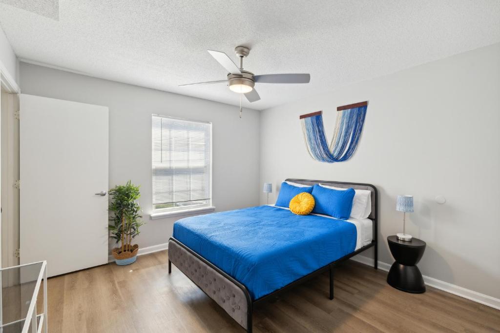 Cb 3504-103 Fayetteville Oasis I Modern, Comfy image