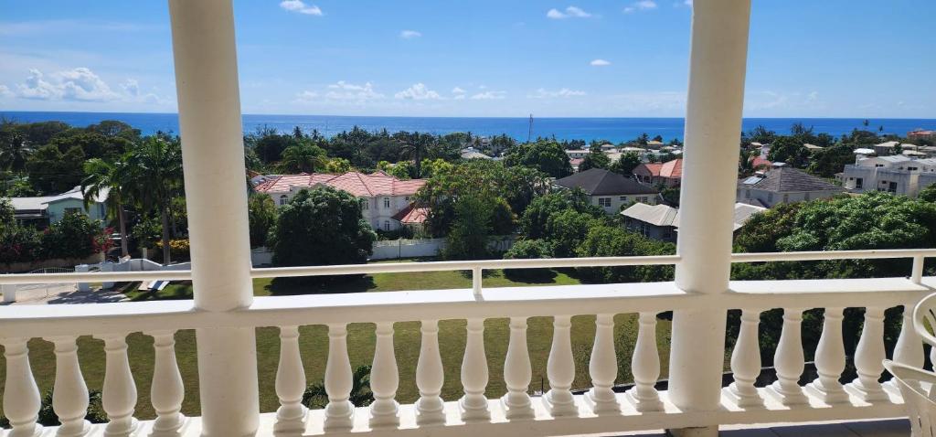 #3 Eastry Gardens - Cozy 1BR Studio w Ocean View photo 2