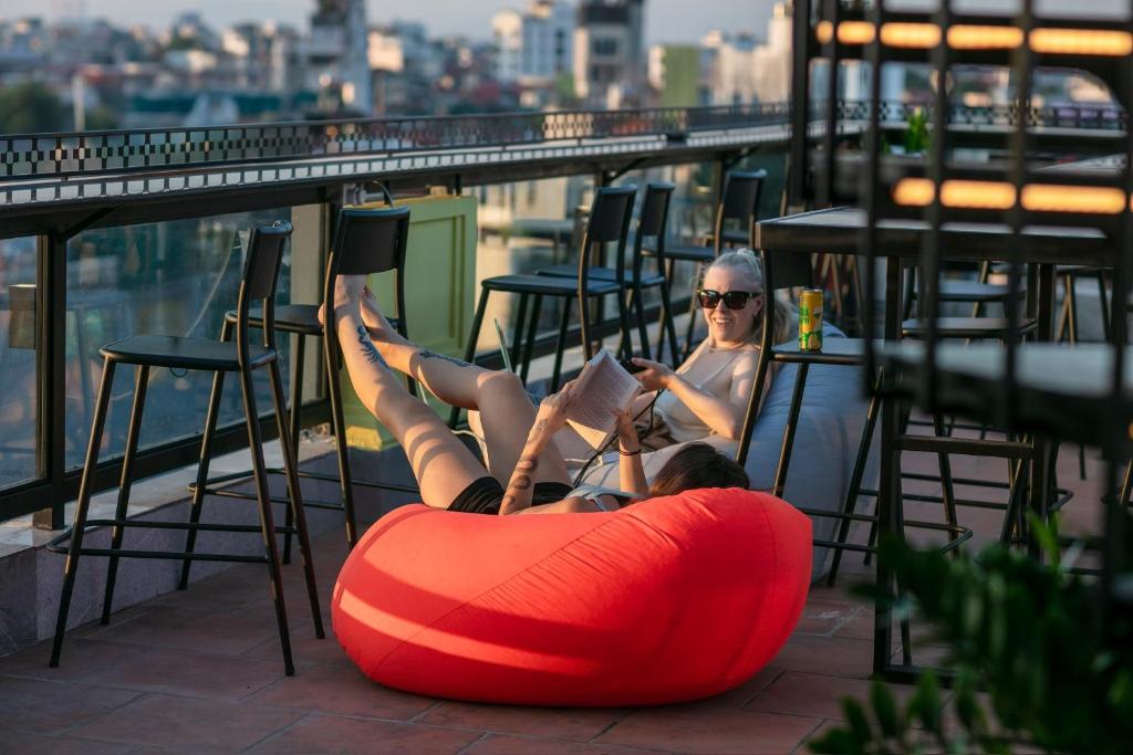 Lakeview Backpackers Hostel & Rooftop Bar