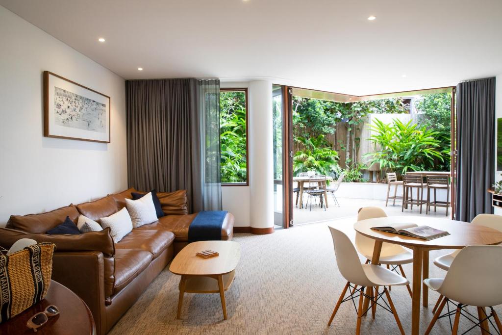 Beach Suites photo 2