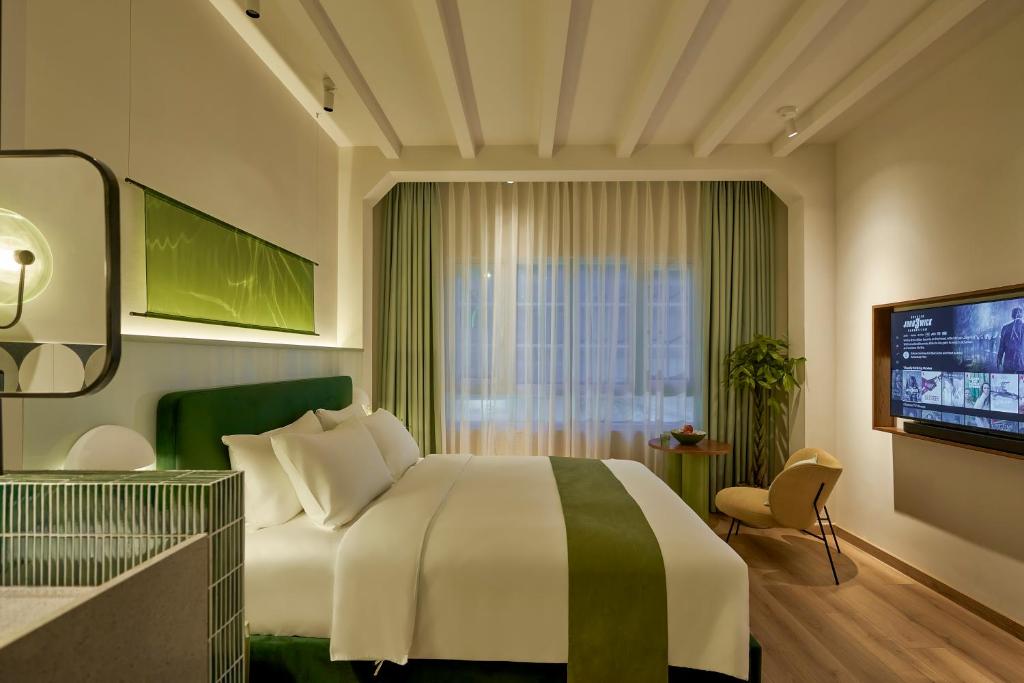 The Urban Resort by CIRCADIAN