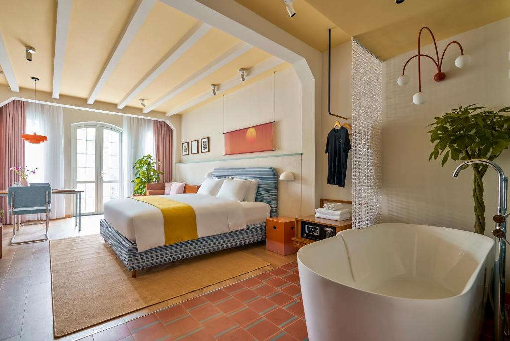 The Urban Resort by CIRCADIAN
