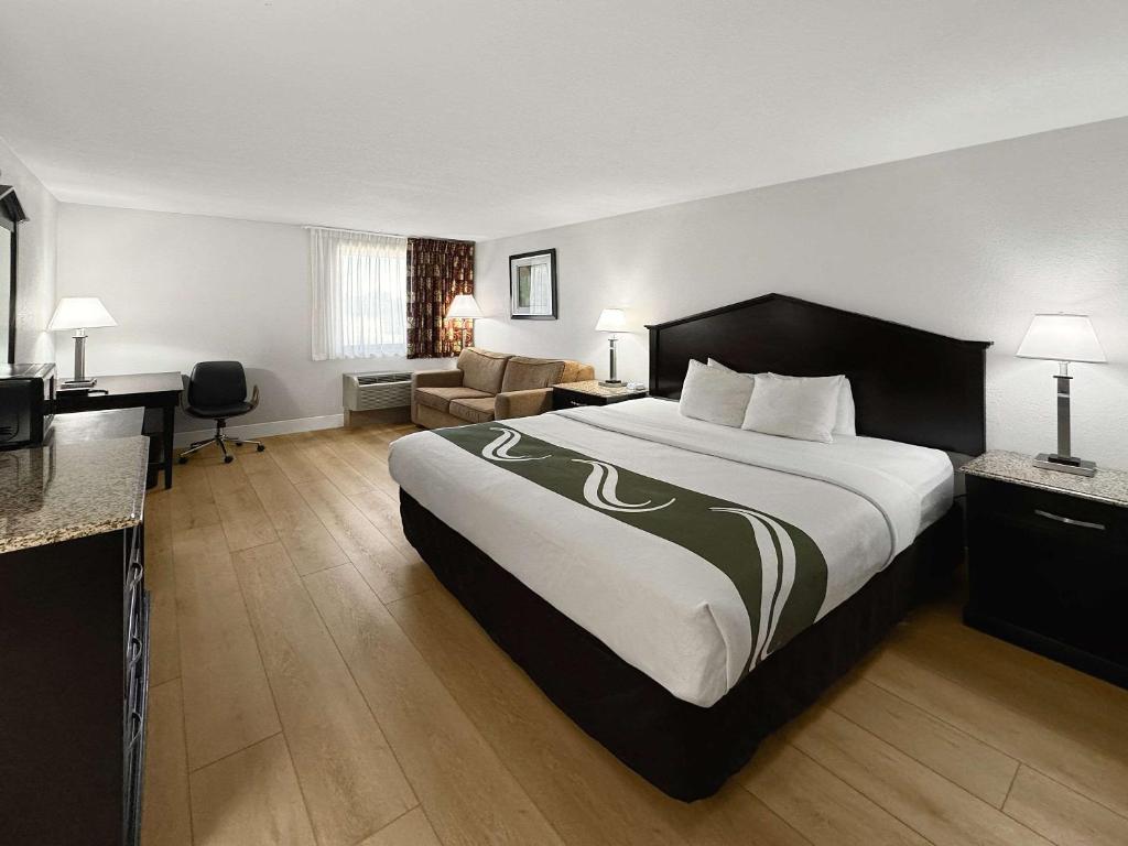 Quality Inn Fort Wayne image
