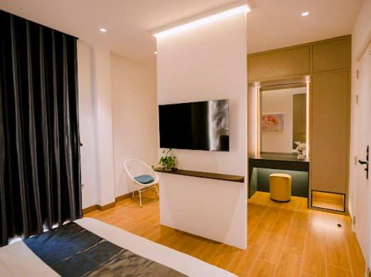 Lá Homestay Huế family room