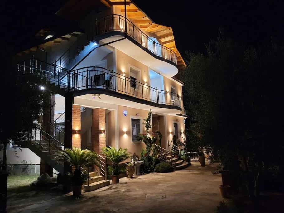 Villa Xhovi 2