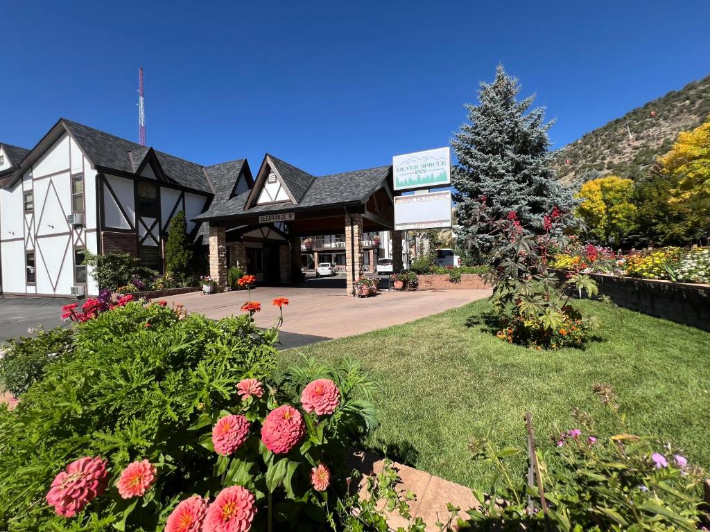 Silver Spruce Inn image