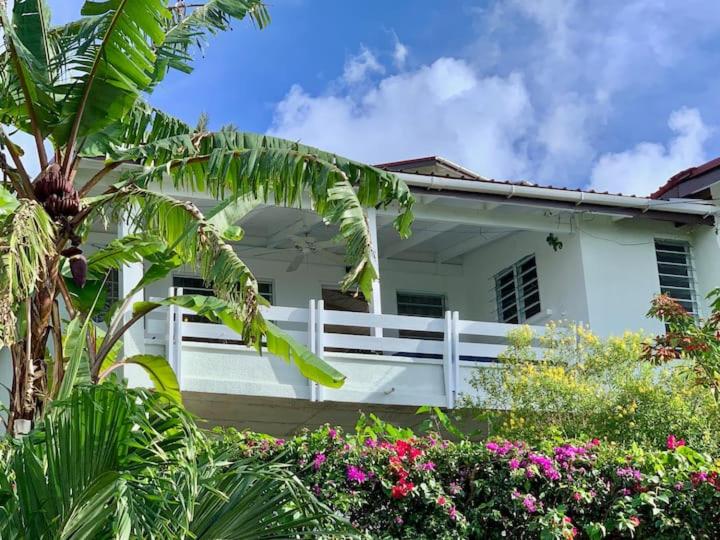 Halcyon Heights Condominium photo 1