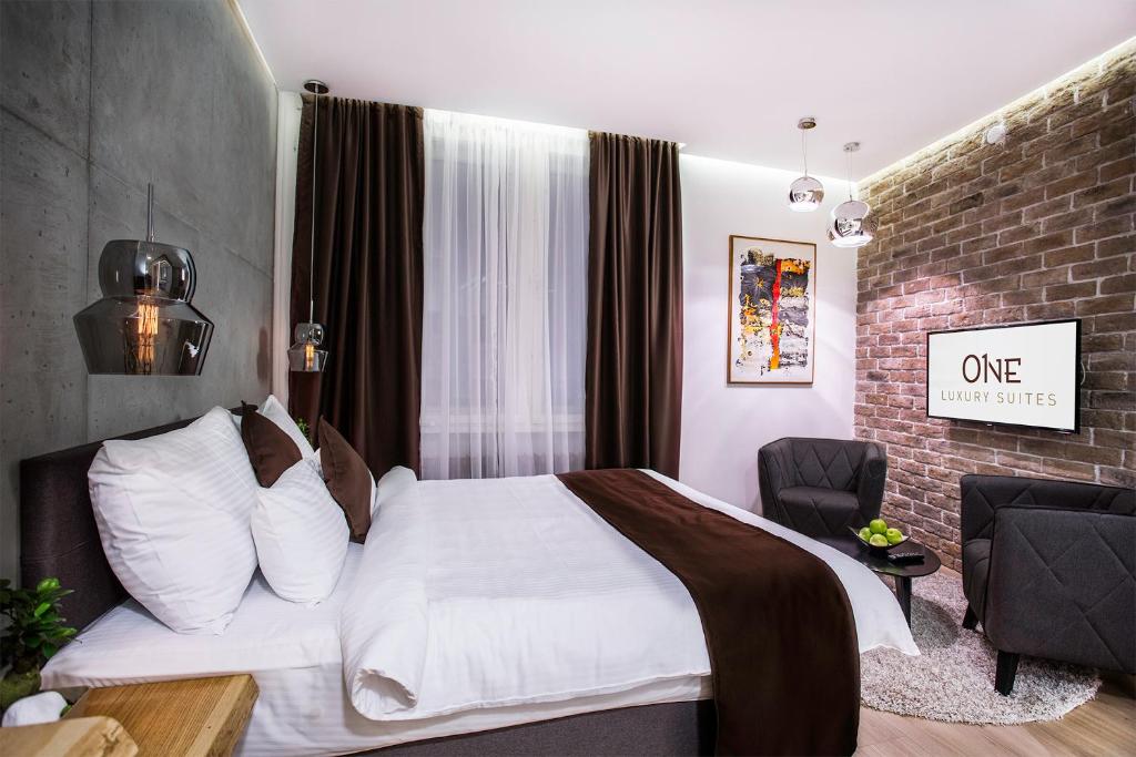 Двухместный (Двухместный номер Делюкс с 1 кроватью), One Luxury Suites