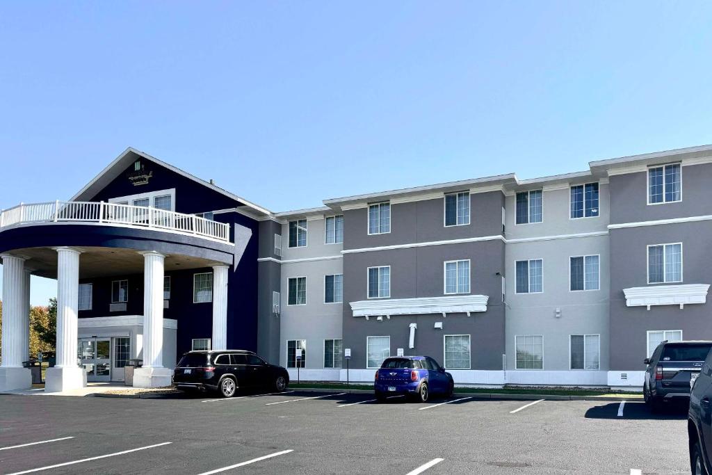 MainStay Suites Madison Airport image