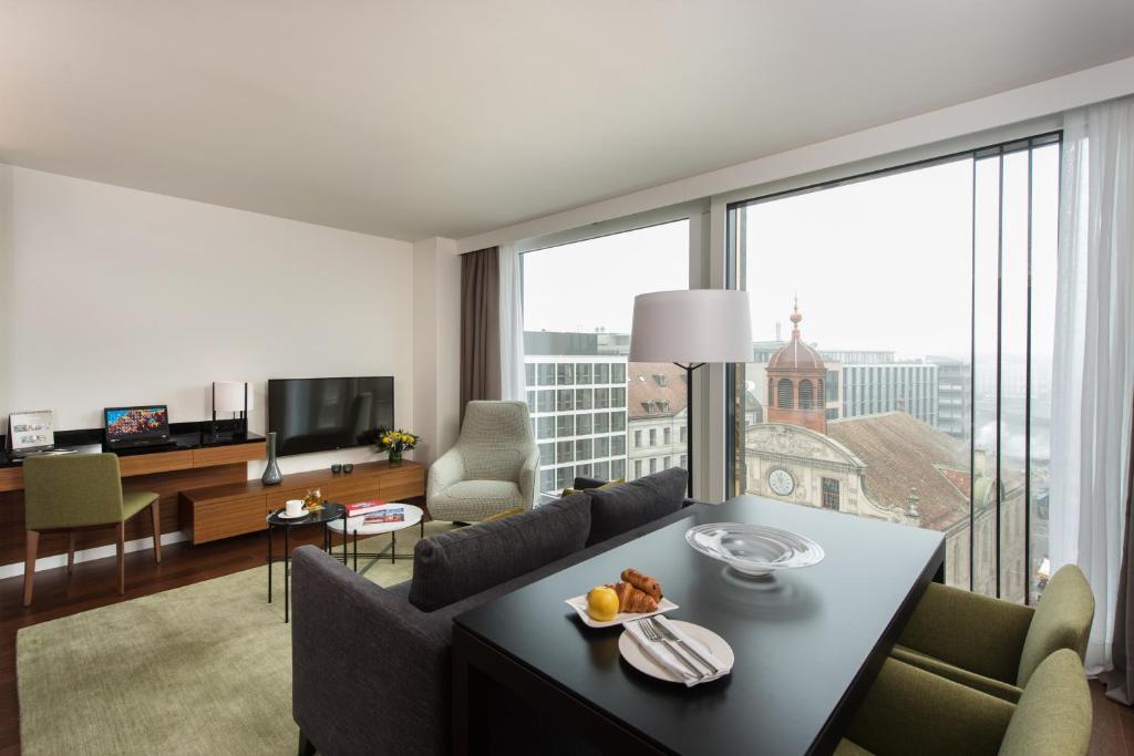Сьюит (Люкс «Премьер»), Fraser Suites Geneva