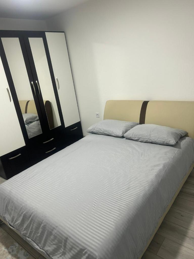 APARTMAN-Lily photo 1