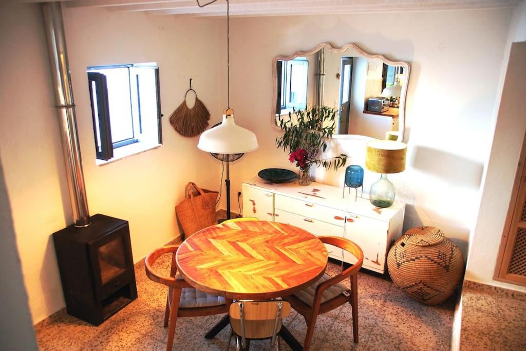 Castillo Suite 15 Comares - Tap to explore photos
