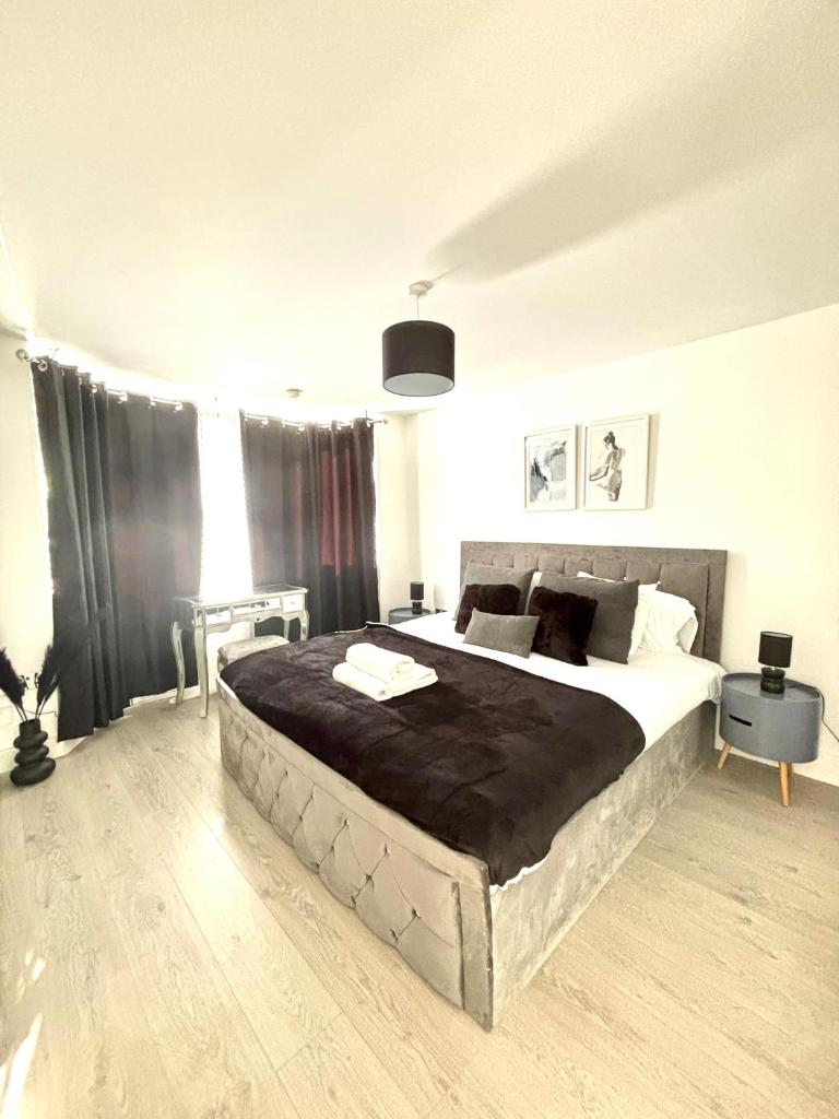 Cosy Modern Flat with garden