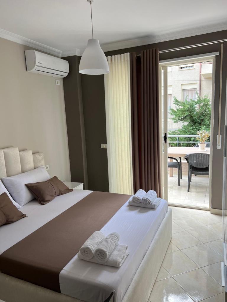 Lake View Apartment Tirana parking free photo 3