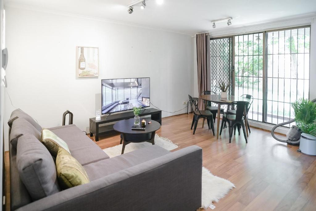Surry Hills 2Br APT near Sydney Opera House
