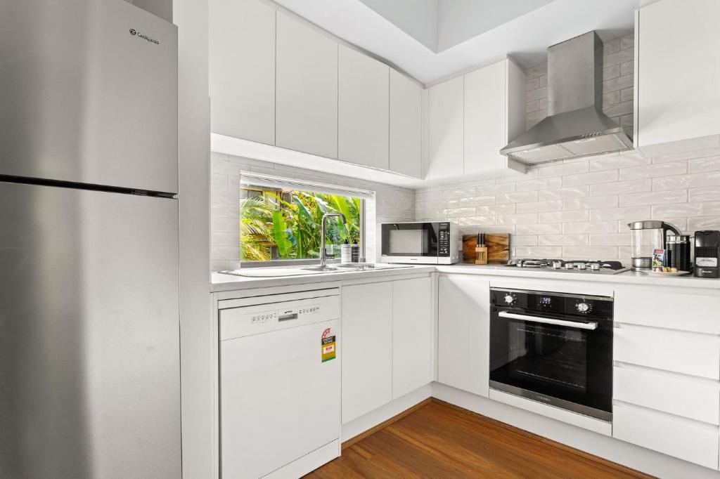 Bea's Cottage in Clontarf Beach photo 1