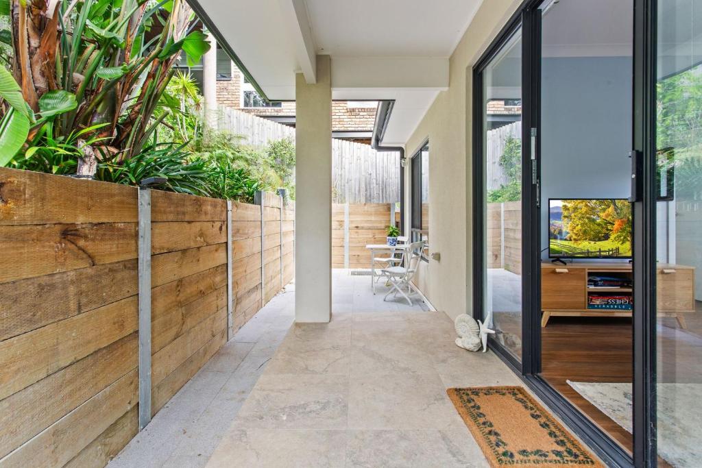 Bea's Cottage in Clontarf Beach photo 3