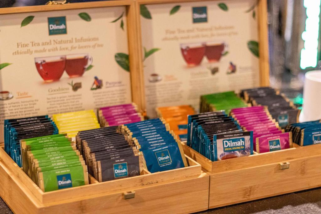 Khách sạn Eastin Grand Saigon