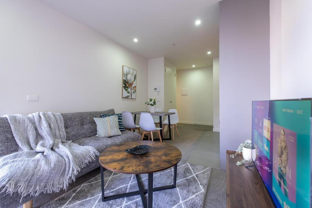 Prime City Location 1br- Close Flagstaff Gardens photo 1