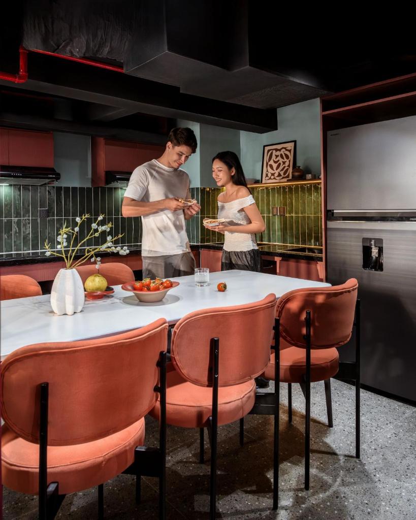 Express by M Village Võ Văn Kiệt