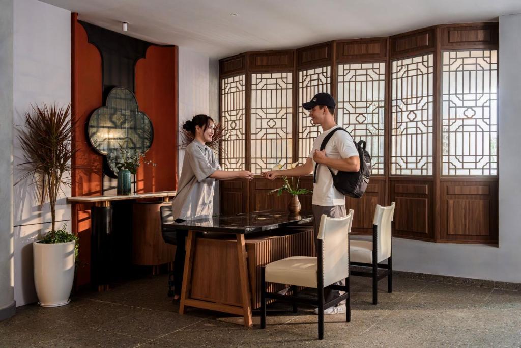 Express by M Village Võ Văn Kiệt