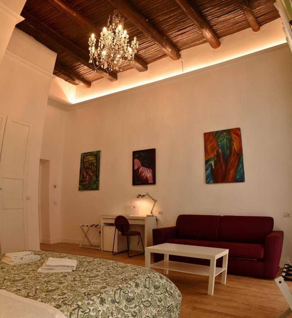 Centro Storico Rooms - Tap to explore photos