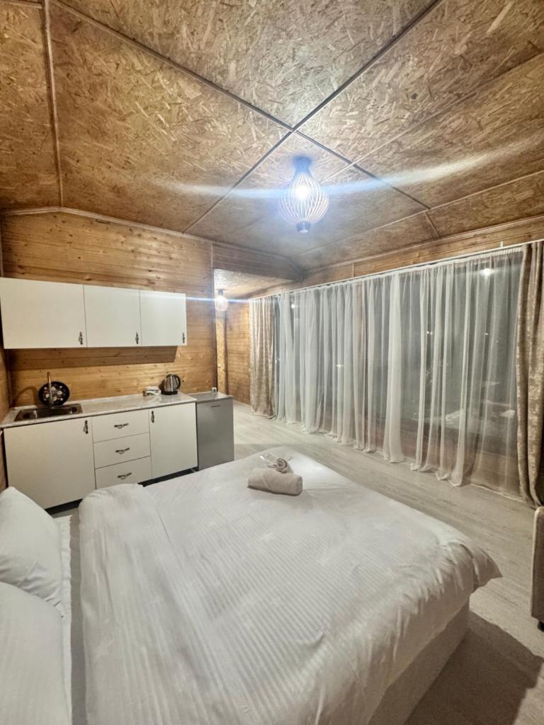 Hovakimyans Hotel EVN photo 2