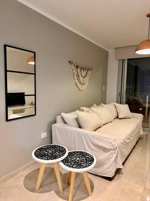 PISO 7 Edif Alarif Trench photo 1