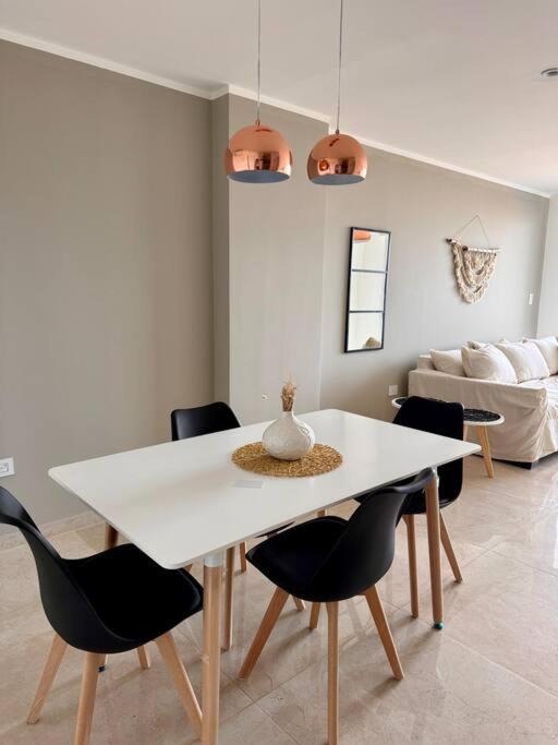 PISO 7 Edif Alarif Trench photo 3