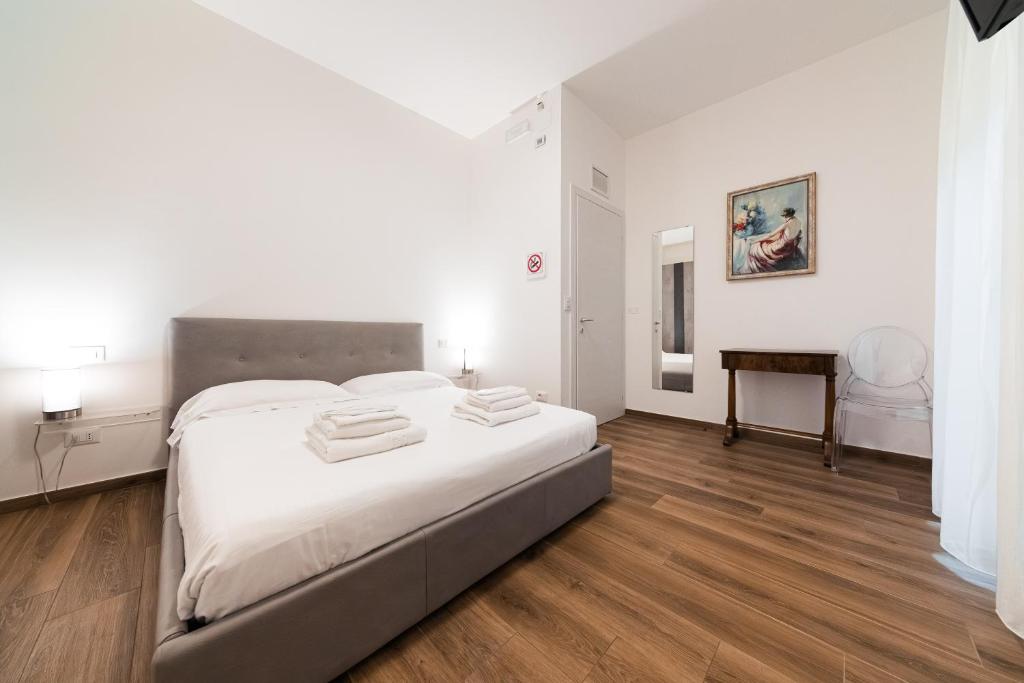 New - Venturini Suites in Bologna Centre - Tap to explore photos