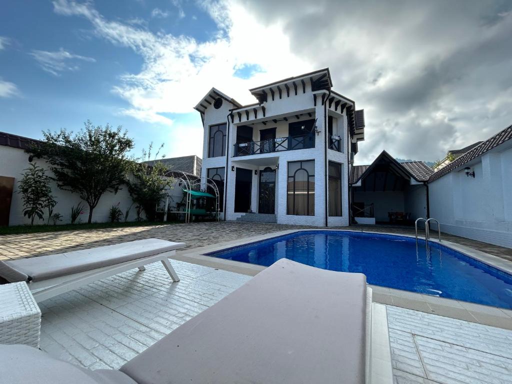 Gabala Rich Villa photo 1
