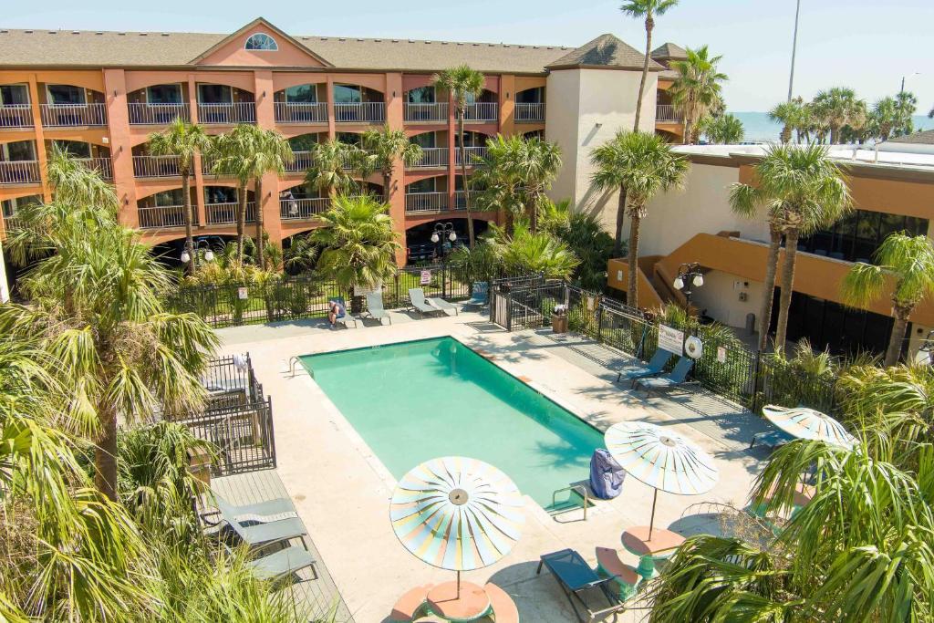 Beachfront Palms Hotel Galveston image
