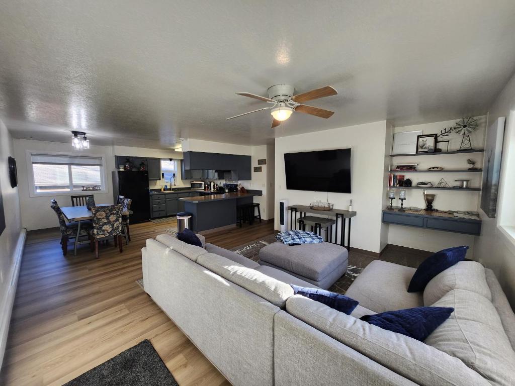 Newly furnished relaxing stay image