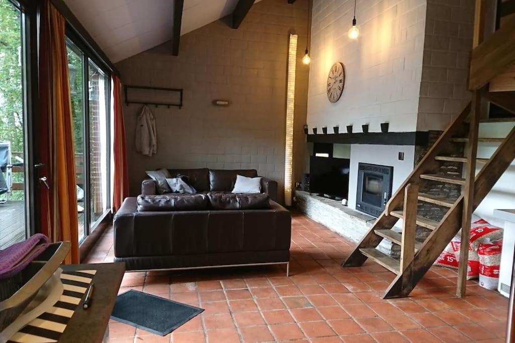 Maison au calme dans un domaine boisé photo 2